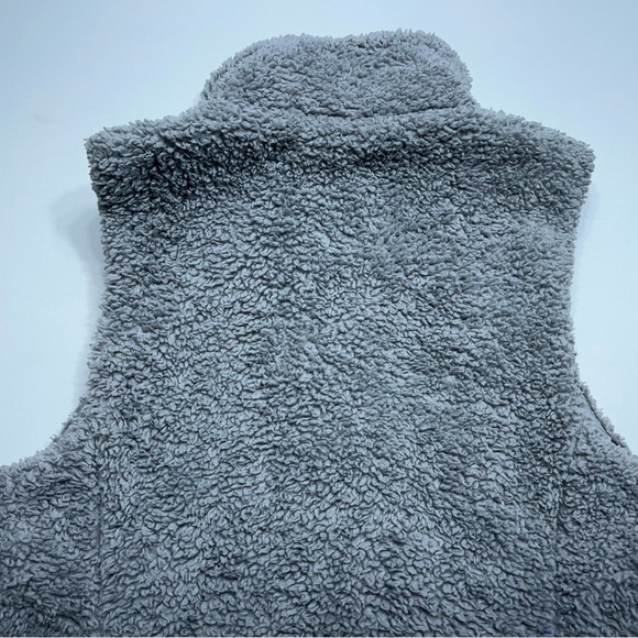 Patagonia Los Gatos Fleece Vest Womens Size Small Gray Deep Pile Full Zip - Picture 8 of 11